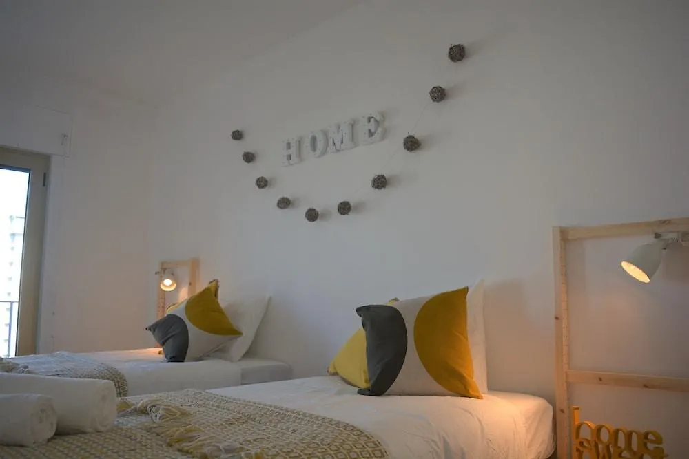 Modern & Bright By Homing location